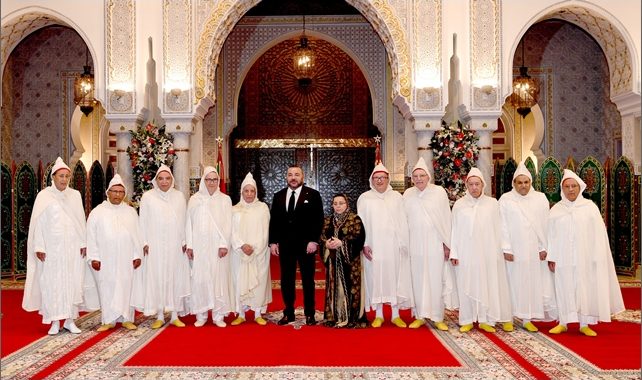 الملك محمد السادس يستقبل بالدارالبيضاء الأعضاء الأربعة المعينين بالمحكمة الدستورية